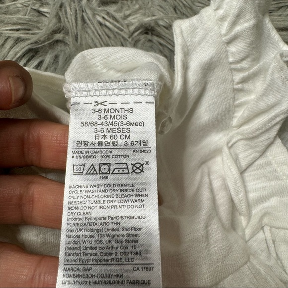 Gap colorful one piece | NWT | - Picture 7 of 7